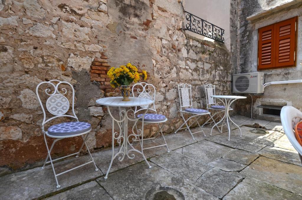 Studio Apartment La Maison De Catherine Rovinj Kültér fotó